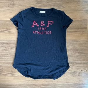 Abercrombie & Fitch tshirt